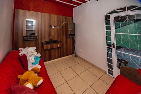 Casa para alugar com 3 quartos, 80m² em Lagoa (justinópolis), Ribeirão das Neves