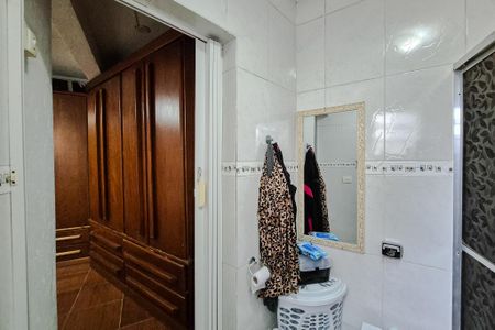 Casa à venda com 160m², 3 quartos e 2 vagas Casa à venda com 160m², 3 quartos e 2 vagasBanheiro da Suíte