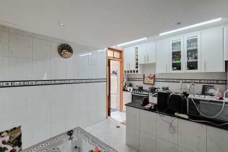 Casa à venda com 160m², 3 quartos e 2 vagas Casa à venda com 160m², 3 quartos e 2 vagasCozinha