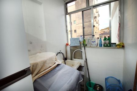 Apartamento para alugar com 64m², 2 quartos e 1 vagaÁrea de Serviço