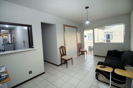 Sala de apartamento para alugar com 2 quartos, 64m² em Vaz Lobo, Rio de Janeiro