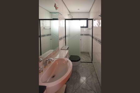 Apartamento para alugar com 290m², 3 quartos e 4 vagas Apartamento para alugar com 290m², 3 quartos e 4 vagasBanheiro da Suite 02