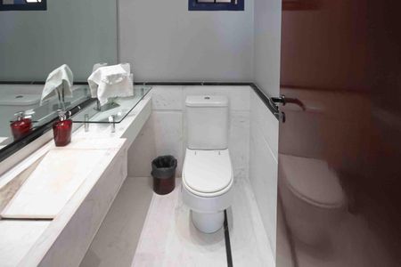 Apartamento para alugar com 290m², 3 quartos e 4 vagas Apartamento para alugar com 290m², 3 quartos e 4 vagasLavabo