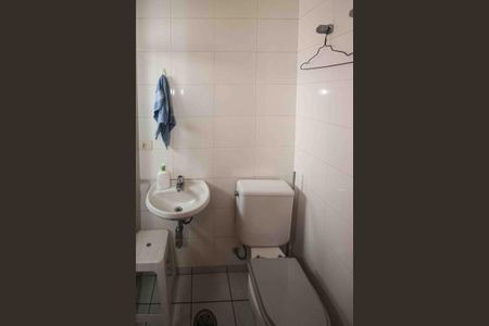 Apartamento para alugar com 290m², 3 quartos e 4 vagas Apartamento para alugar com 290m², 3 quartos e 4 vagasBanheiro de Serviço