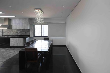 Apartamento para alugar com 290m², 3 quartos e 4 vagas Apartamento para alugar com 290m², 3 quartos e 4 vagasSala de Jantar