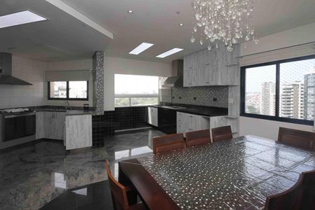 Apartamento para alugar com 290m², 3 quartos e 4 vagas Apartamento para alugar com 290m², 3 quartos e 4 vagasSala de Jantar