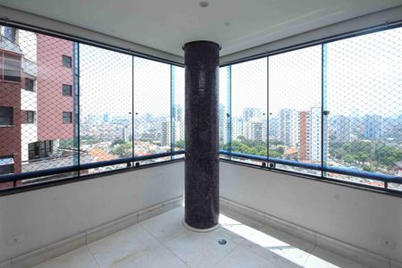 Apartamento para alugar com 290m², 3 quartos e 4 vagas Apartamento para alugar com 290m², 3 quartos e 4 vagasVaranda