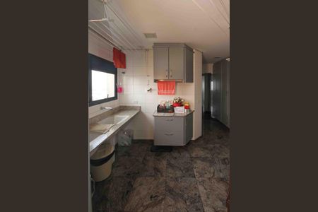 Apartamento para alugar com 290m², 3 quartos e 4 vagas Apartamento para alugar com 290m², 3 quartos e 4 vagasÁrea de Serviço