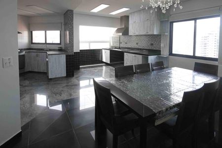 Apartamento para alugar com 290m², 3 quartos e 4 vagas Apartamento para alugar com 290m², 3 quartos e 4 vagasSala de Jantar