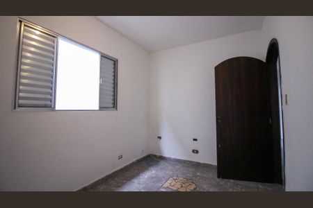 Casa à venda com 3 quartos, 130m² em Vila Antonieta, São Paulo