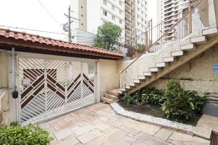 Casa à venda com 192m², 3 quartos e 4 vagas Casa à venda com 192m², 3 quartos e 4 vagasGaragem