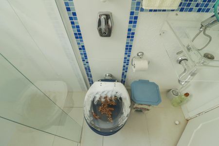 Casa à venda com 192m², 3 quartos e 4 vagas Casa à venda com 192m², 3 quartos e 4 vagasBanheiro