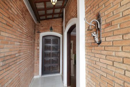 Casa à venda com 192m², 3 quartos e 4 vagas Casa à venda com 192m², 3 quartos e 4 vagasEntrada