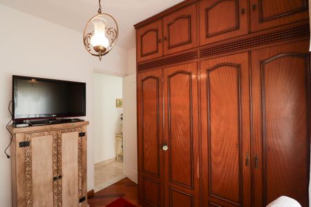 Casa à venda com 192m², 3 quartos e 4 vagas Casa à venda com 192m², 3 quartos e 4 vagasQuarto 1