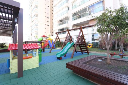 Apartamento para alugar com 88m², 2 quartos e 2 vagasÁrea comum - Playground