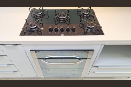 Apartamento para alugar com 88m², 2 quartos e 2 vagasDetalhe