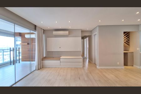 Apartamento para alugar com 88m², 2 quartos e 2 vagasDetalhe