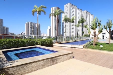 Apartamento para alugar com 88m², 2 quartos e 2 vagasÁrea comum - Piscina
