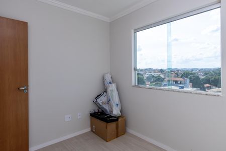 Quarto de apartamento para alugar com 2 quartos, 70m² em Piratininga, Belo Horizonte