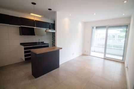 Sala/Cozinha de apartamento para alugar com 1 quarto, 49m² em Campo Belo, São Paulo