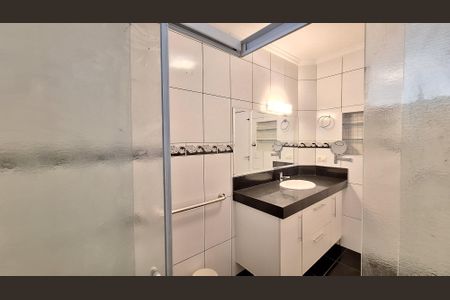 Apartamento à venda com 120m², 2 quartos e 1 vagaBanheiro 