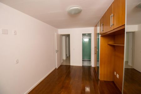Apartamento para alugar com 101m², 3 quartos e 2 vagasSuíte