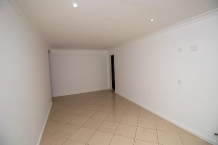 Sala de apartamento para alugar com 3 quartos, 101m² em Recreio dos Bandeirantes, Rio de Janeiro