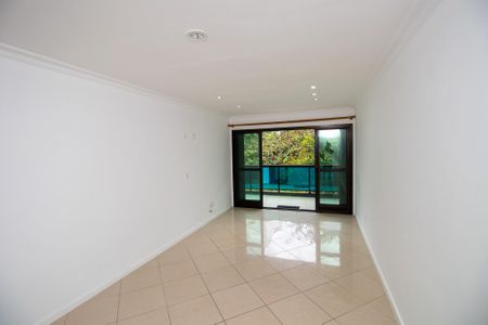 Sala de apartamento para alugar com 3 quartos, 101m² em Recreio dos Bandeirantes, Rio de Janeiro