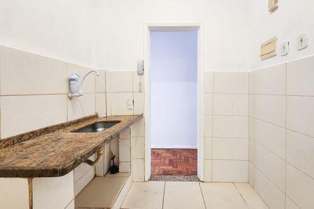 Apartamento à venda com 75m², 2 quartos e sem vaga Apartamento à venda com 75m², 2 quartos e sem vagaCozinha