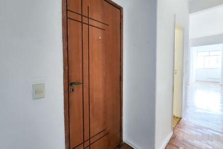 Apartamento à venda com 75m², 2 quartos e sem vaga Apartamento à venda com 75m², 2 quartos e sem vagaEntrada