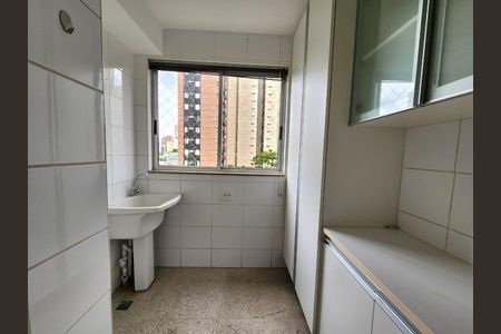 Apartamento à venda com 70m², 2 quartos e 2 vagasÁrea de Serviço 
