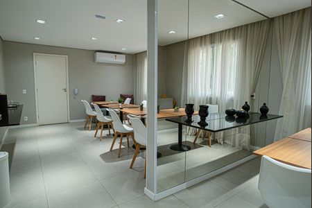 Apartamento para alugar com 28m², 1 quarto e sem vaga Apartamento para alugar com 28m², 1 quarto e sem vagaÁrea comum - Salão de festas