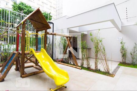 Apartamento para alugar com 28m², 1 quarto e sem vaga Apartamento para alugar com 28m², 1 quarto e sem vagaÁrea comum - Playground