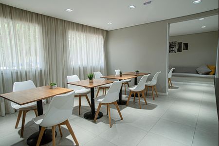 Apartamento para alugar com 28m², 1 quarto e sem vaga Apartamento para alugar com 28m², 1 quarto e sem vagaÁrea comum - Salão de festas