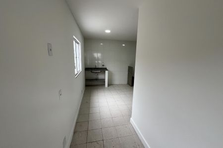 Sala de kitnet/studio para alugar com 1 quarto, 50m² em Jardim Carioca, Rio de Janeiro