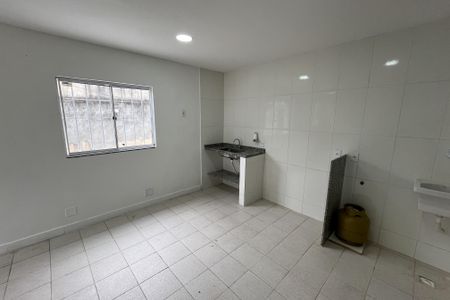 Sala de kitnet/studio para alugar com 1 quarto, 50m² em Jardim Carioca, Rio de Janeiro