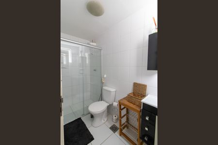 Banheiro da Suíte de apartamento para alugar com 1 quarto, 57m² em Vila Itapura, Campinas