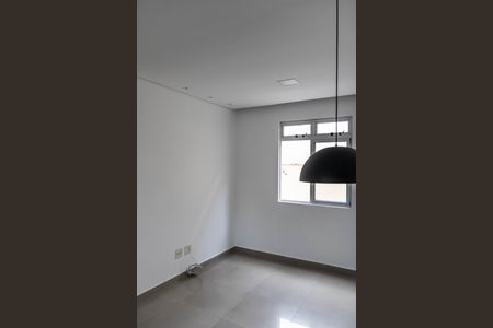 Sala de apartamento para alugar com 2 quartos, 56m² em Camargos, Belo Horizonte