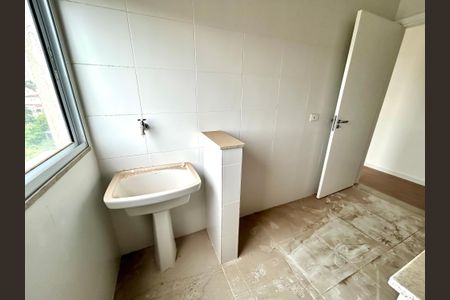 Apartamento à venda com 66m², 2 quartos e 1 vaga Apartamento à venda com 66m², 2 quartos e 1 vagaÁrea de Serviço
