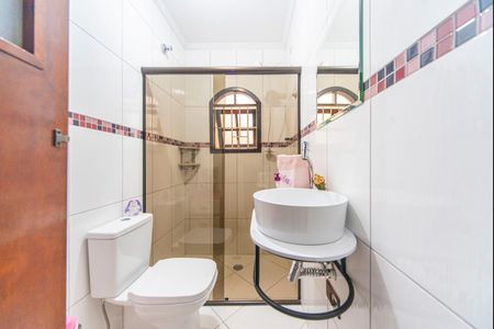 Banheiro Social de casa à venda com 3 quartos, 184m² em Parque Novo Oratório, Santo André