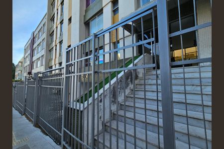 Apartamento para alugar com 50m², 1 quarto e 1 vaga Apartamento para alugar com 50m², 1 quarto e 1 vagaFachada e portaria