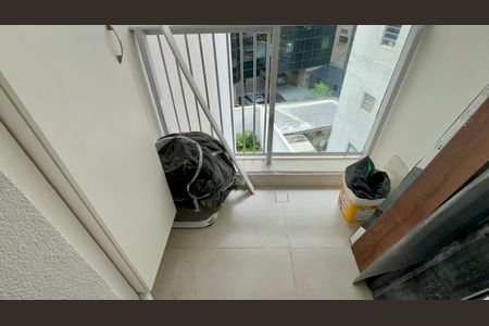 Sacada de kitnet/studio à venda com 1 quarto, 25m² em Pinheiros, São Paulo