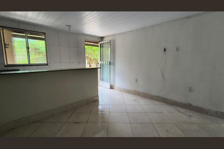 Sala de casa para alugar com 1 quarto, 48m² em Vargem Pequena, Rio de Janeiro