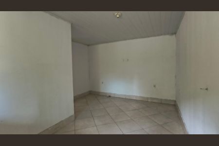 Quarto de casa para alugar com 1 quarto, 48m² em Vargem Pequena, Rio de Janeiro