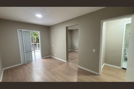 Casa de condomínio à venda com 144m², 4 quartos e 3 vagasSuite