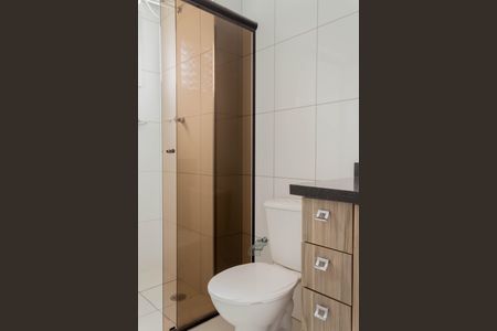 Banheiro da Suíte 1 de apartamento para alugar com 2 quartos, 63m² em Nova Petrópolis, São Bernardo do Campo