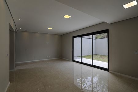 Cozinha de casa para alugar com 3 quartos, 123m² em Jardim Nathalie, Mogi das Cruzes