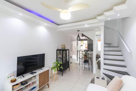 Sala de casa de condomínio para alugar com 2 quartos, 63m² em Campo Grande, Rio de Janeiro