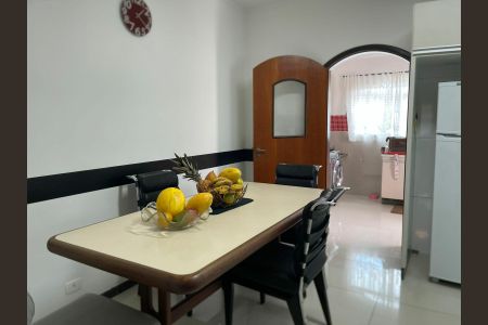 Casa à venda com 3 quartos, 280m² em Vila Metalúrgica, Santo André