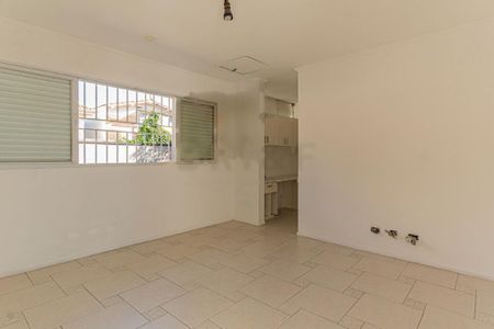 Casa à venda com 4 quartos, 306m² em Granja Julieta, São Paulo